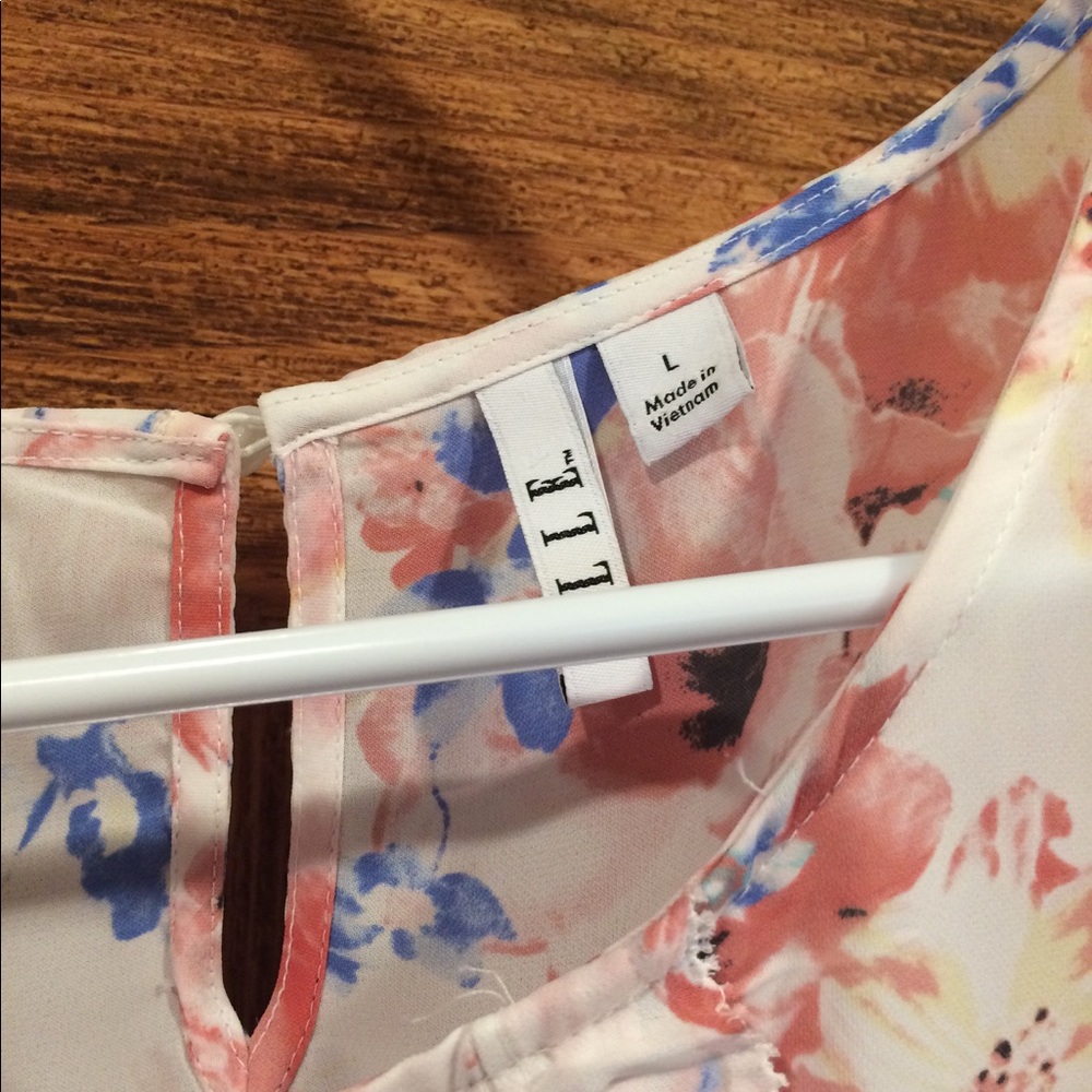 Sheer flower tank